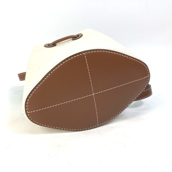 BURBERRY Beige Tote Bag - Picture 5 of 10